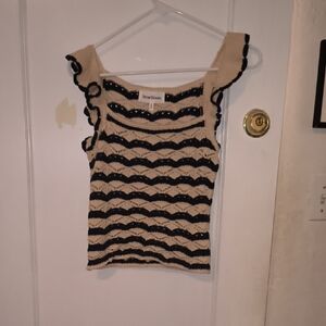 Heartloom | Navy and Beige Scallop Knit Tank Top